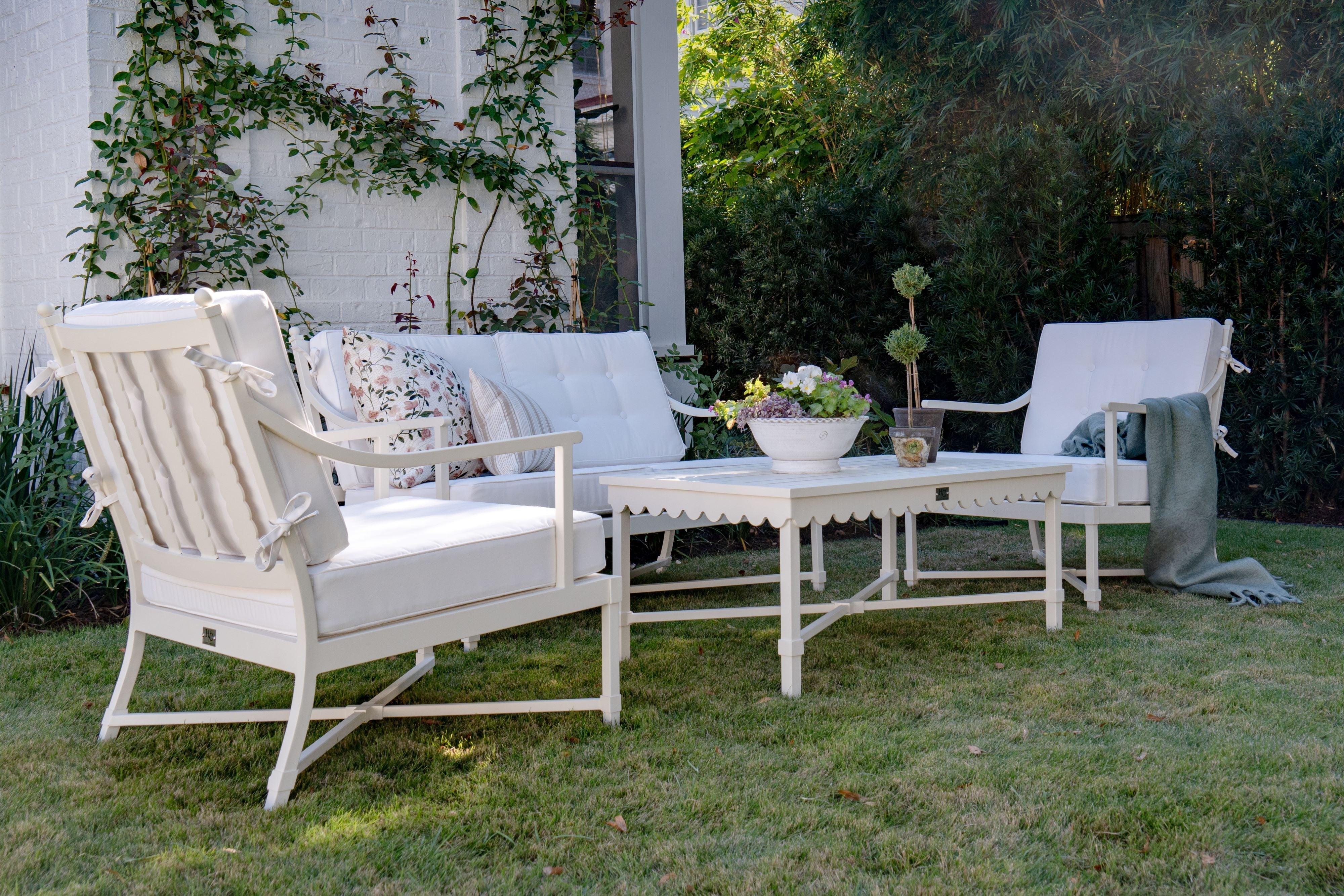 Arden Outdoor Loveseat